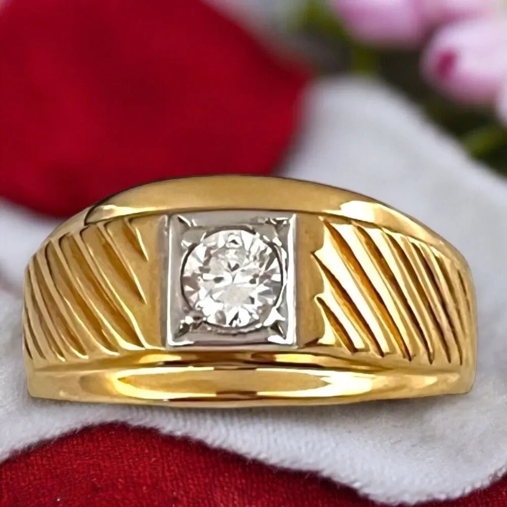 Vintage 1970s Ring Size 11 Cubic Zirconia Solitaire Textured Gold Plated - 14O